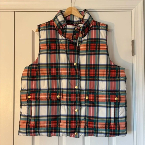 J. Crew Puffer vest with PrimaLoft® in Snowy Stewart tartan L Holiday Christmas - Picture 3 of 14